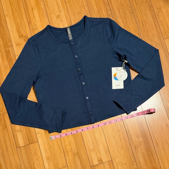 Vuori Women's Blue Cowl Neck Sweater - Picture 11 of 14